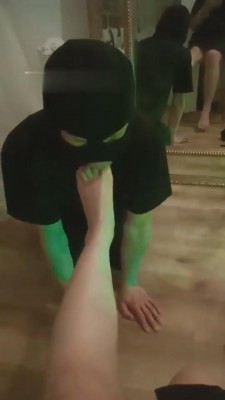 【黑兔sama】萝莉主过膝袜调弟弟 bf11070_绳艺库视频下载