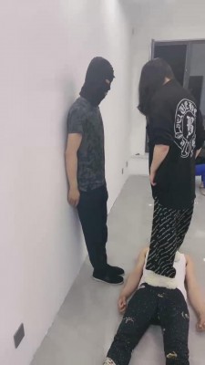 【逗逗】带04年姑娘狂揍耳光 bf13566_绳艺库视频下载