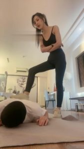 【萱萱】御姐高跟鞭打耳光捆绑狗 bf16385_绳艺库视频下载