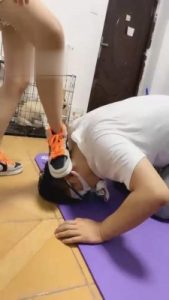 【云云酱】健身姐妹花惩罚出轨男 bf1540_绳艺库视频下载