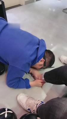 【微希】和素人男友一起玩绿帽狗【续集】 bf11195_绳艺库视频下载