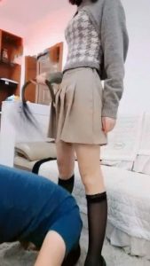 【七月】大清早就迫不及待被虐的小贱狗 bf1827_绳艺库视频下载