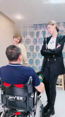 【艾琳】双S性感模特SM盛宴【双视角版】 bf18598_绳艺库视频下载