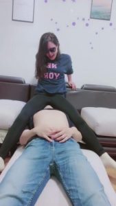 【涵涵】超强坐脸玩弄狗奴才 bf7892_绳艺库视频下载