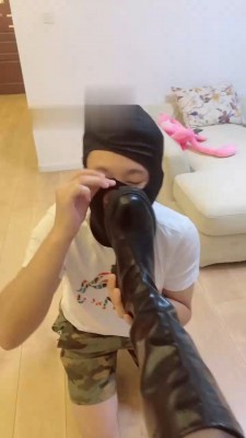 【奶味茶茶】舔闻长靴黑丝/裸足深喉 bf18603_绳艺库视频下载