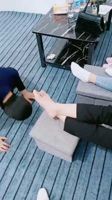 【bibi团】带个素人玩狗 bf19561_绳艺库视频下载