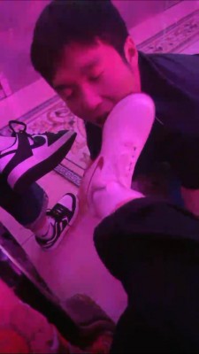 【桃幼幼】KTV被双陪酒小妹虐打 bf22870_绳艺库视频下载