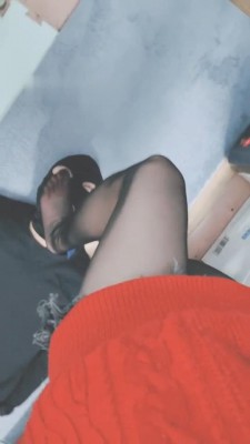 【灵竹】黑丝脚深喉到晕厥 bf9227_绳艺库视频下载