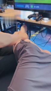 【三三】带抖M男友逛街调教 bf15317_绳艺库视频下载