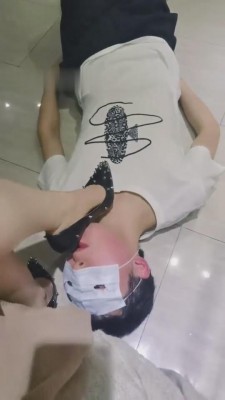 【双子姬】下班后玩弄圈养狗 bf9945_绳艺库视频下载