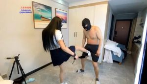 〖小溪〗对色狼下体的惩罚_绳艺库视频下载