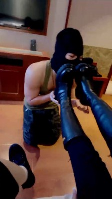 套路直播视频【安可】带素人姐妹入圈调狗 bf23716_绳艺库视频下载