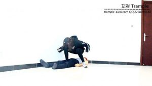 00后天使女主坐脸弄贱狗下体！_绳艺库视频下载