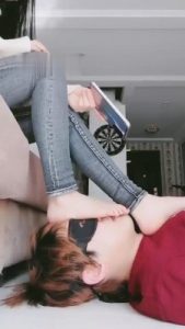 【傲柔】舔脚趾缝/夹舌头/脚喂酸奶 bf8195_绳艺库视频下载