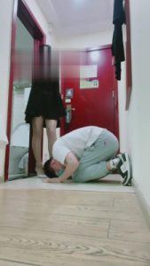 【梵高S】灰丝高跟羞辱脚奴【双视角修复版】 bf16263_绳艺库视频下载