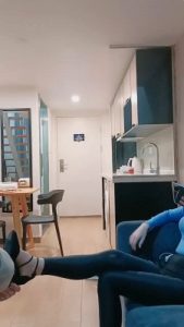 【嘉妮】御姐范抓住偷原味邻居 bf19101_绳艺库视频下载