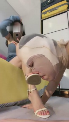 【芷晴】捆绑高跟裸足蹂躏 bf7101_绳艺库视频下载