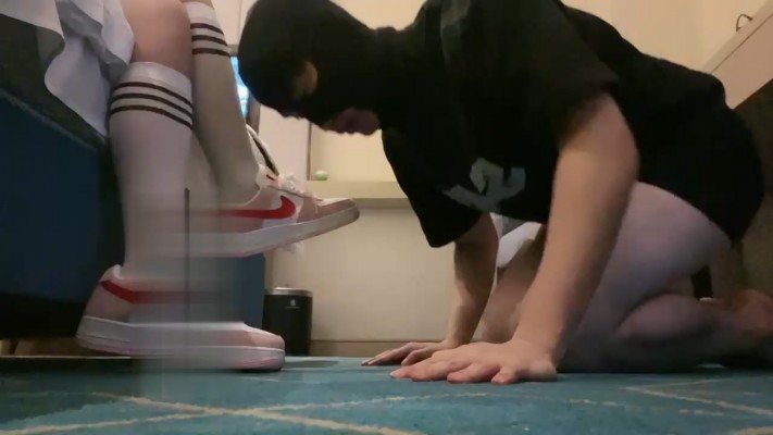 【湖北奈奈生】小姐姐过膝白袜羞辱狗 bf17069_绳艺库视频下载