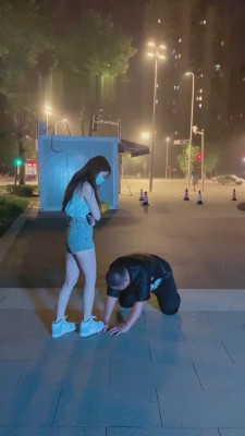 【樱桃大大】夜跑偶遇抖M狗奴才 bf14166_绳艺库视频下载