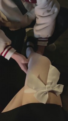 【雪莉】麦当劳公开玩弄私奴 bf7352_绳艺库视频下载