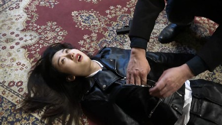 山村 亡命脱逃 女间谍被勒杀_绳艺库视频下载