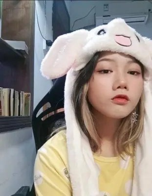 【00后蕬小乃】现实记录，黑丝恋足脚喂食_绳艺库视频下载