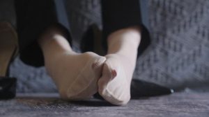 臭丝脚POV【贝琳】无处安放的脚 穿了一星期的袜子 又酸又臭又痒 YC-220906-7_绳艺库视频下载