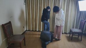 【最抗揍M】两素人小姐姐围殴狗废物 bf8972_绳艺库视频下载