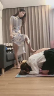 【希希子】欠债哥哥拿表妹抵债 bf6622_绳艺库视频下载