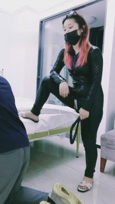 【佛山佛果】重刑暴打口嗨狗 bf10281_绳艺库视频下载