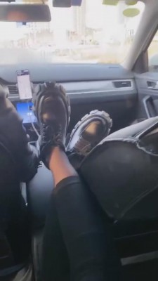 【川野尤娜】捂了一天的黑丝让狗舔 bf11376_绳艺库视频下载