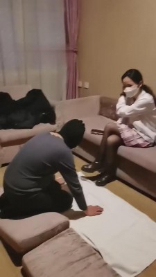 【兔兔情侣】开发高中笨狗狗-舔鞋/口水/耳光/圣水 bf6509_绳艺库视频下载