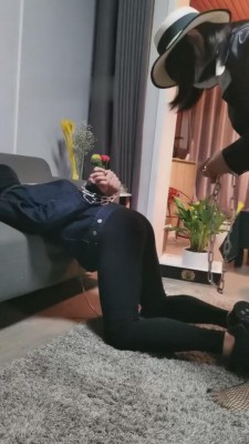 【乐姐】家奴隔离回来奴性训练强化 bf9008_绳艺库视频下载