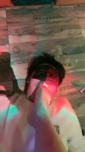 套路直播视频【萝莉刑】KTV踩绿帽喂食 bf24022_绳艺库视频下载