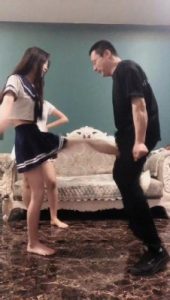 【初柒】精品!双太妹卵弹终结者!千次踢裆!裸足棉袜皮靴狠狠羞辱超长版!YC-220610-2_绳艺库视频下载