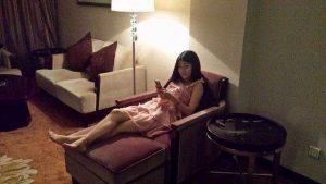 妍女王致命鞋跟艺术踹M 艺术虐打大耳光_绳艺库视频下载