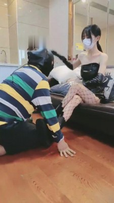 【艺术美学】皮手套重度耳光/鞭腿踢裆/碾压狗脸 bf7527_绳艺库视频下载