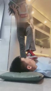 【初见】超脏原味船袜/臭脚辱狗 bf17533_绳艺库视频下载