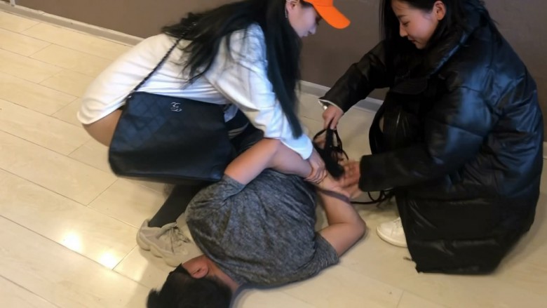 爆蛋姐妹花_绳艺库视频下载