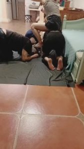 【绯闻王妃】3只贱奴的早餐 bf16502_绳艺库视频下载