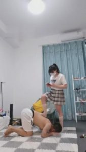 【木秋夜深了S】学生S重度鞭打刑虐 bf4504_绳艺库视频下载