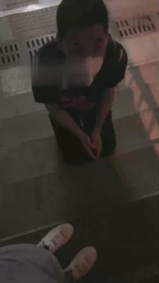 【樱桃大大】网红模特户外遛狗公开处刑 bf17542_绳艺库视频下载