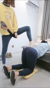 套路直播视频【黑猫】小白鞋重度踢踹专场 bf26435_绳艺库视频下载