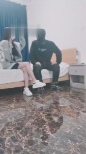 【77S】色狼房东收租/最后被驯服 bf10294_绳艺库视频下载