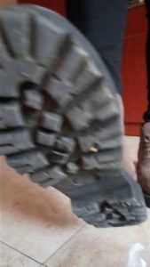 GB16102301鸽宝S语言羞辱贱奴帮主人清理鞋子喂食_绳艺库视频下载