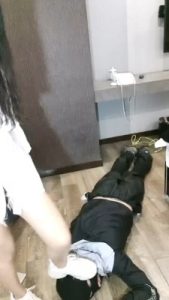 【恩可】猥琐男搭讪被虐废 bf27866_绳艺库视频下载