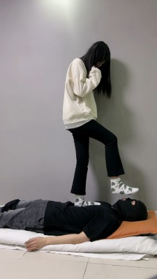 套路直播视频【精神小妹S】群调远方来的客人 bf23713_绳艺库视频下载