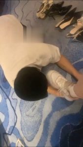 【霁月】御姐换多双鞋子虐奶狗 bf16401_绳艺库视频下载