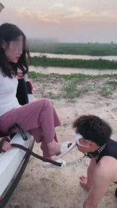 【逗逗】河边裸足超强深喉专场 bf14253_绳艺库视频下载