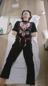 【糖糖老师】五花大绑简单调奶狗 bf14618_绳艺库视频下载